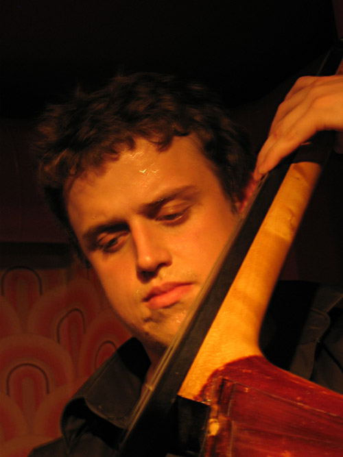 Der Bassist von David Huhn