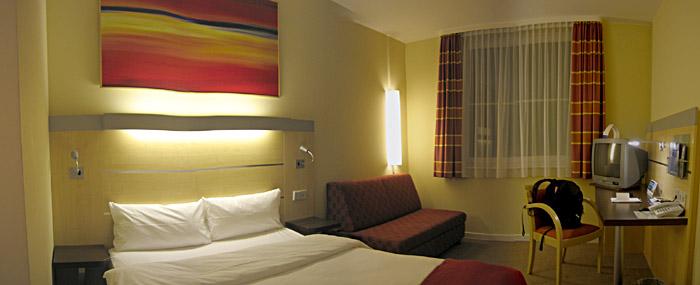 Mein Zimmer im Hotel Express by Holiday Inn Berlin City Centre
