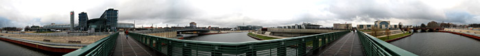 Panorama mit Hauptbahnhof und Kanzleramt in Berlin