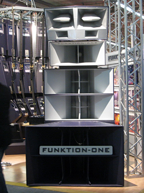 Lautsprecherstack von Function one