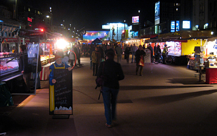 Wochenmarkt auf dem Spielbudenplatz