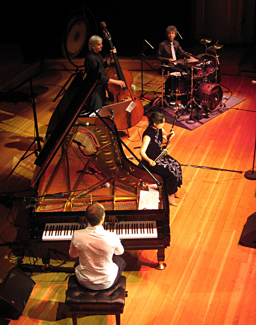 Ying Liu beim Konzert von Joja Wendt in der Musikhalle/Laeiszhalle Hamburg