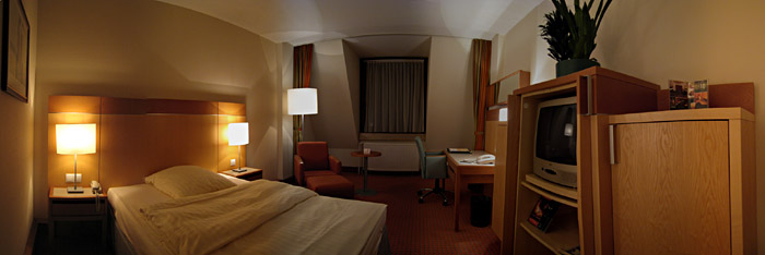 Mein Zimmer im Hotel Dolce, Bad Nauheim; Bild größerklickbar