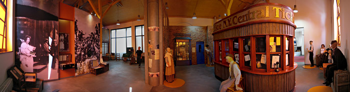 Blick ins BallinStadt - Museum für Auswanderung in Hamburg; Bild größerklickbar