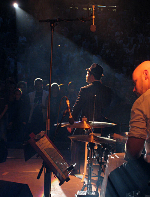 Roger Cicero in der Freilichtbühne Bochum Wattenscheid; Bild größerklickbar