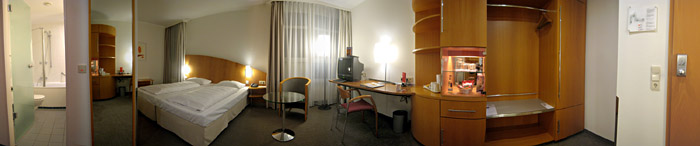 Zimmer 422 im Hotel Novotel Mainz; Bild größerklickbar