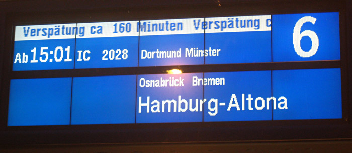 Verspätungsanzeige auf dem Bahnhof in Hagen