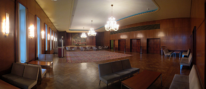 kleiner Saal der Rudolf Oetker Halle in Bielefeld; Bild größerklickbar