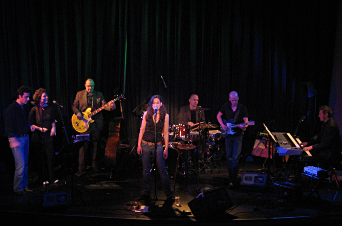 Julia Schilinski mit Band