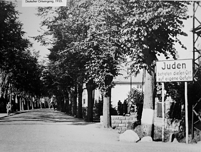 Schild am Ortseingang